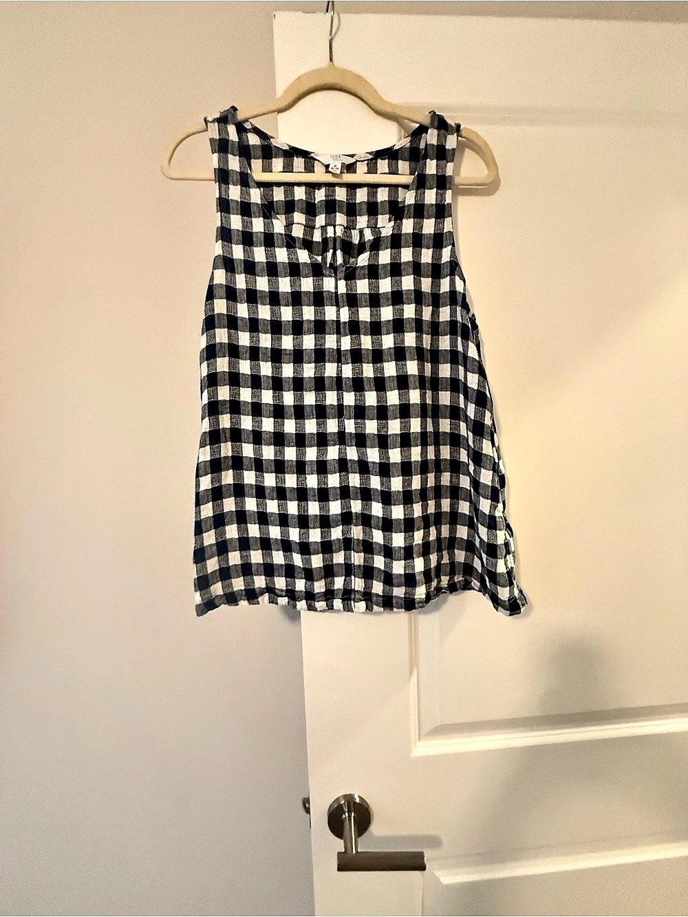 Time and Tru Gingham Linen Blend Tank Top in Blue & White Size Medium